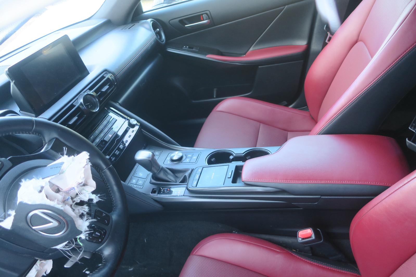 Console, Front