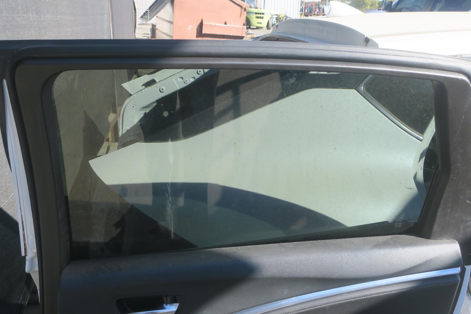 Rear Door Glass