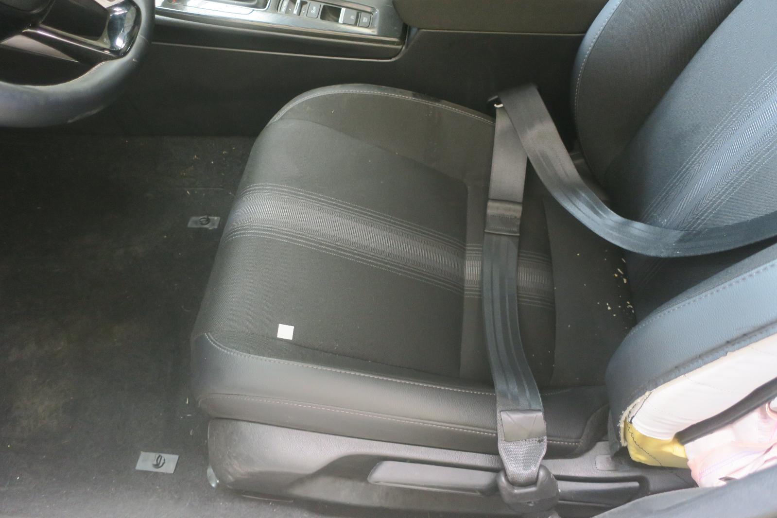 Seat, Front