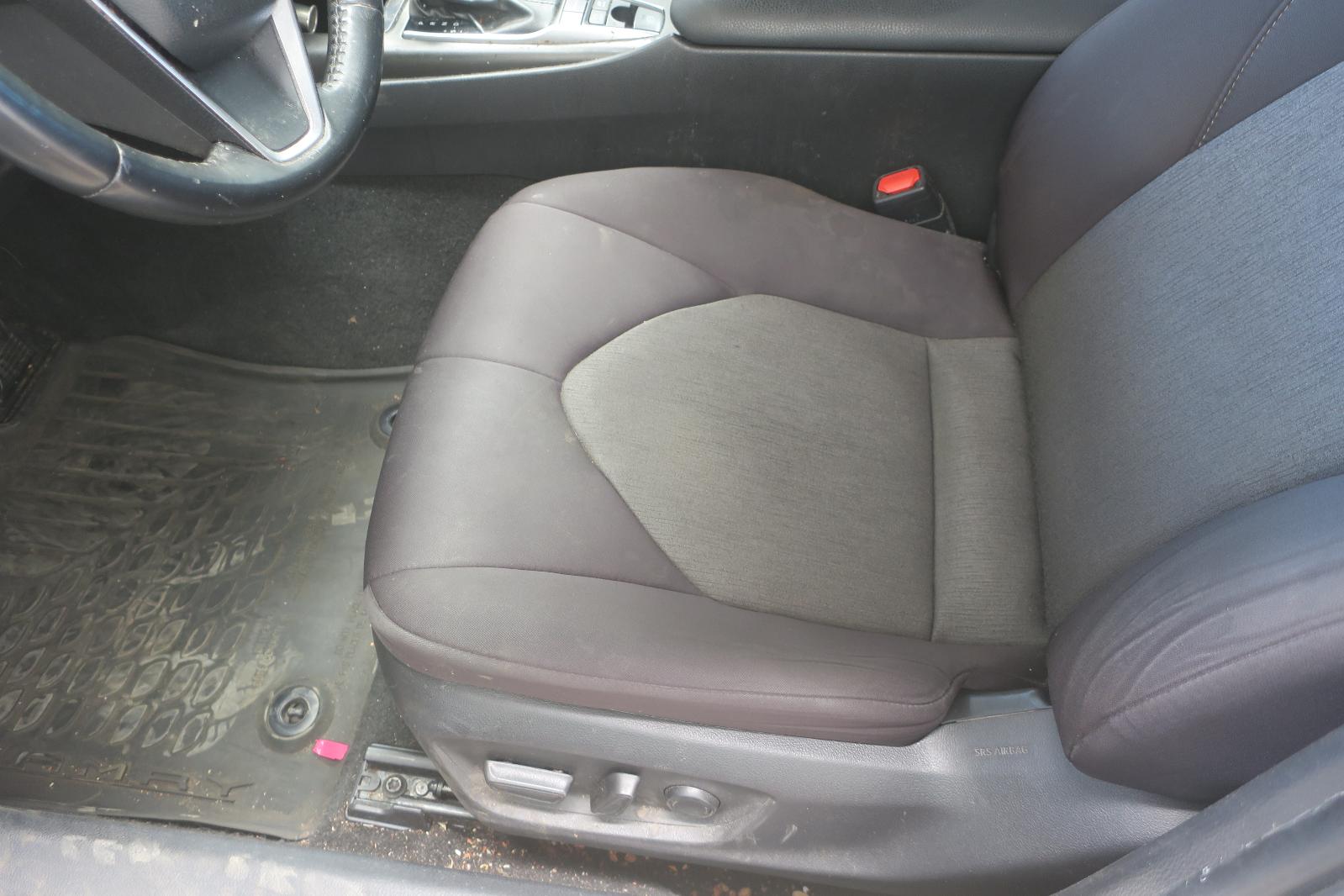Seat, Front
