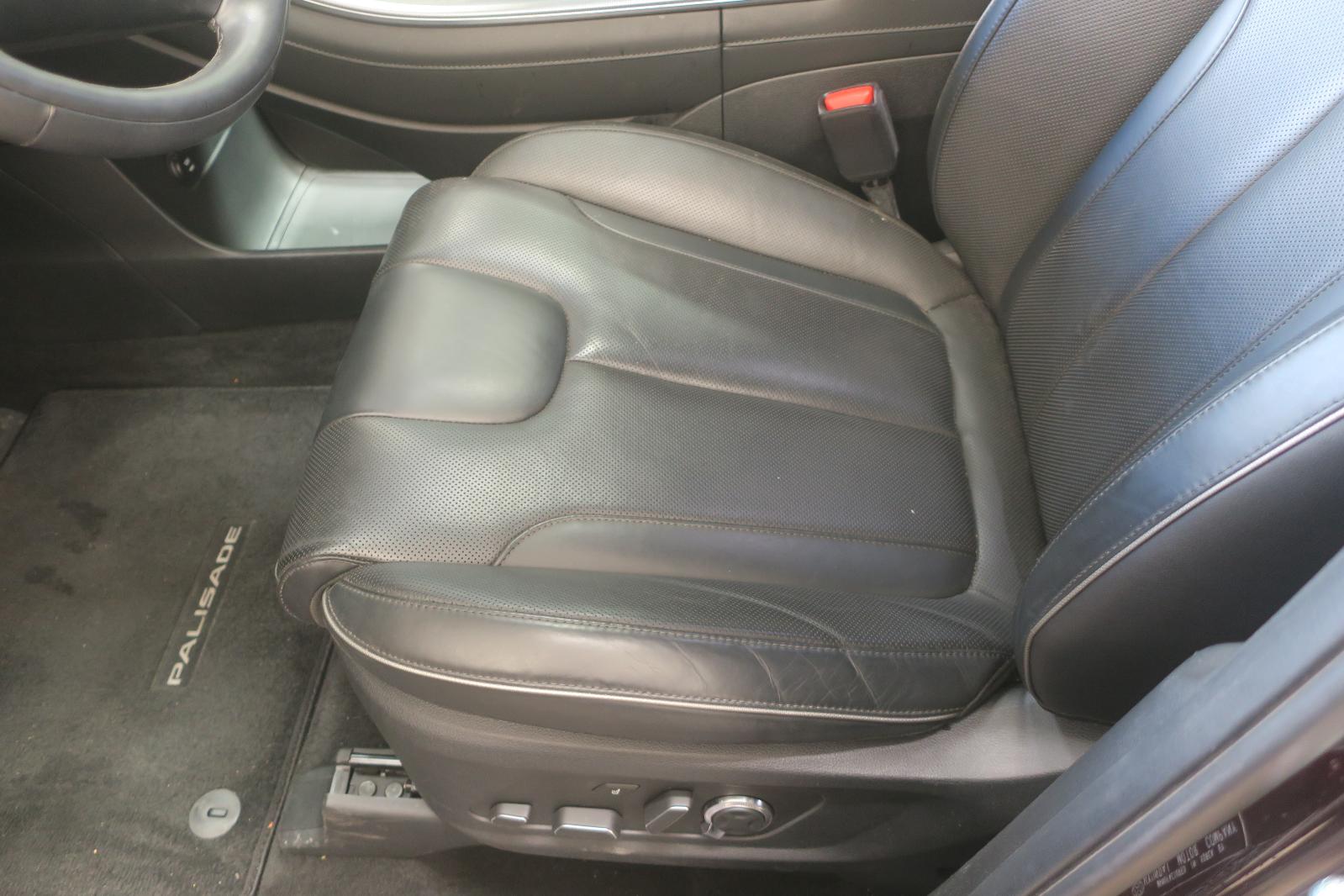 Seat, Front