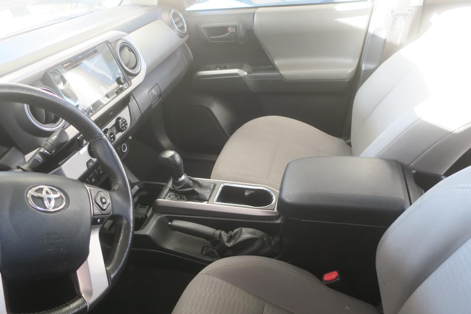 2017 Toyota Tacoma Front Console