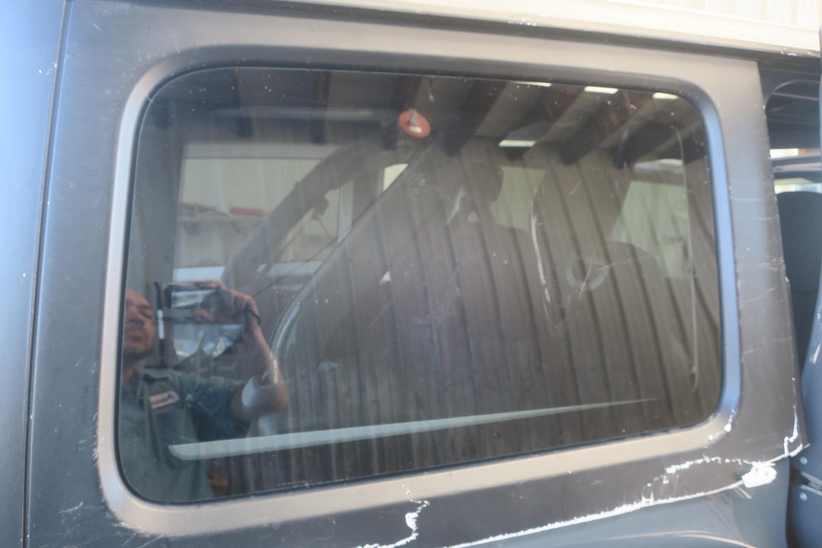 2025 Jeep Wrangler Rear Quarter Glass