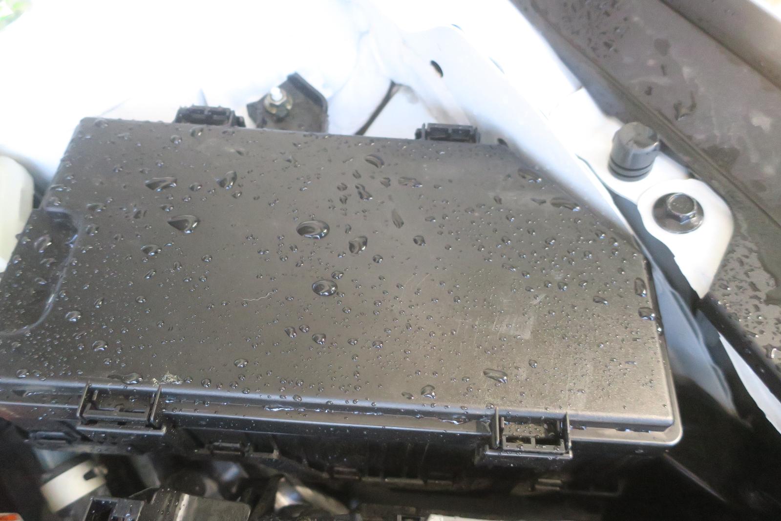 Fuse Box, Engine
