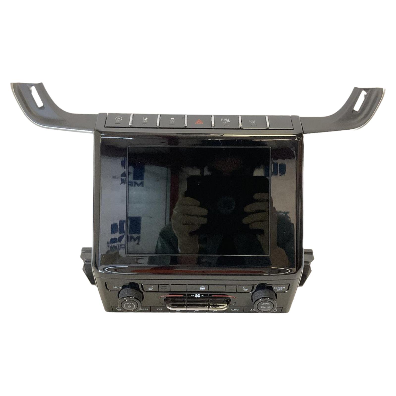 Info-GPS-TV Screen