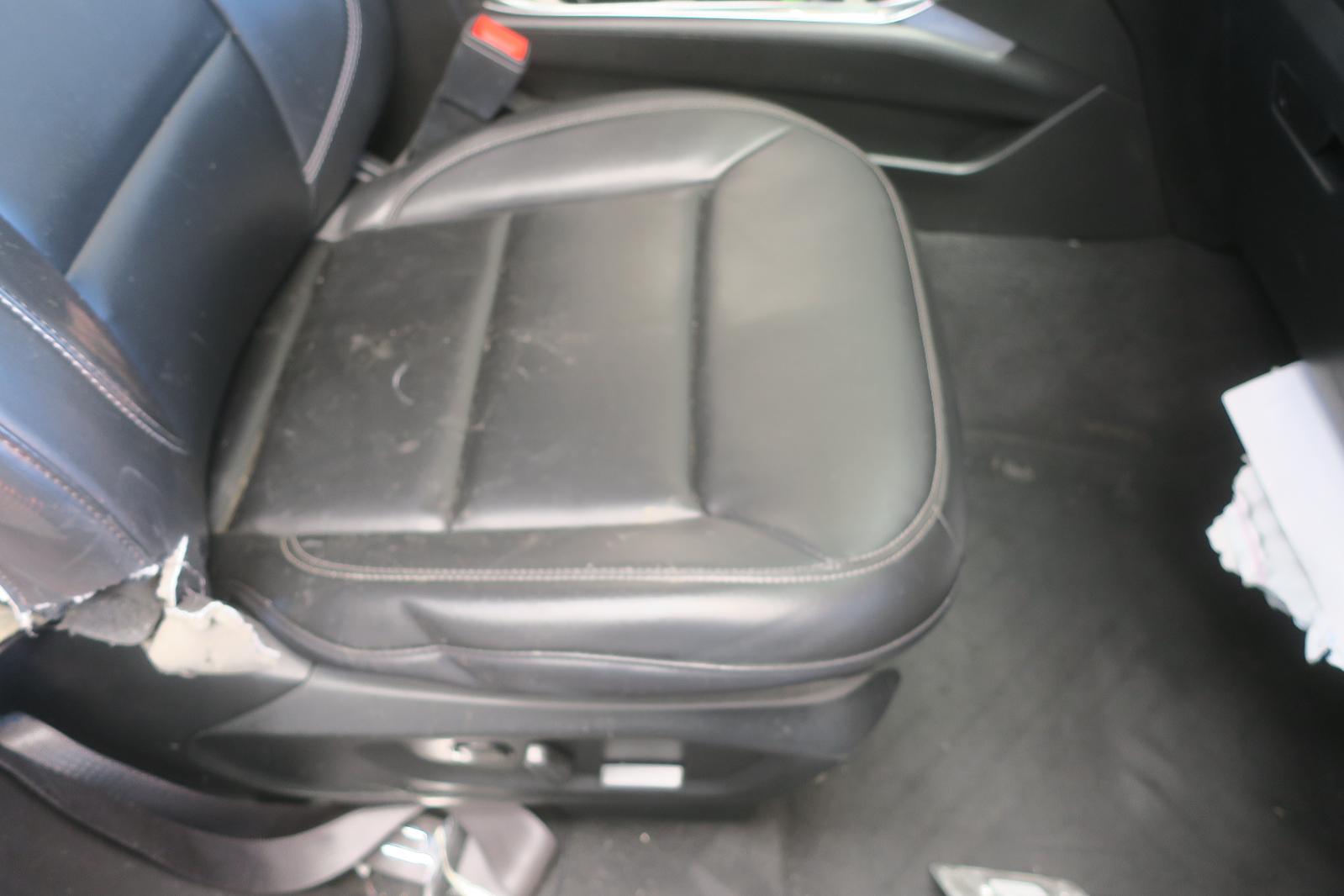 Seat, Front