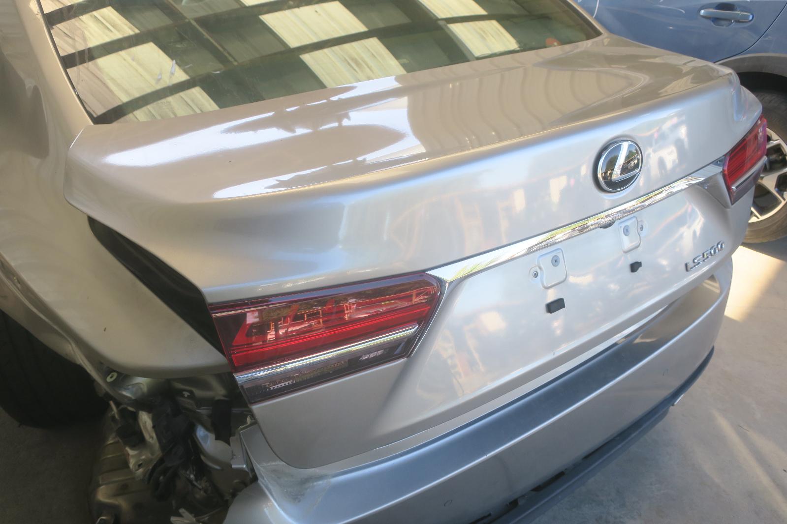 Decklid  Tailgate Hatch