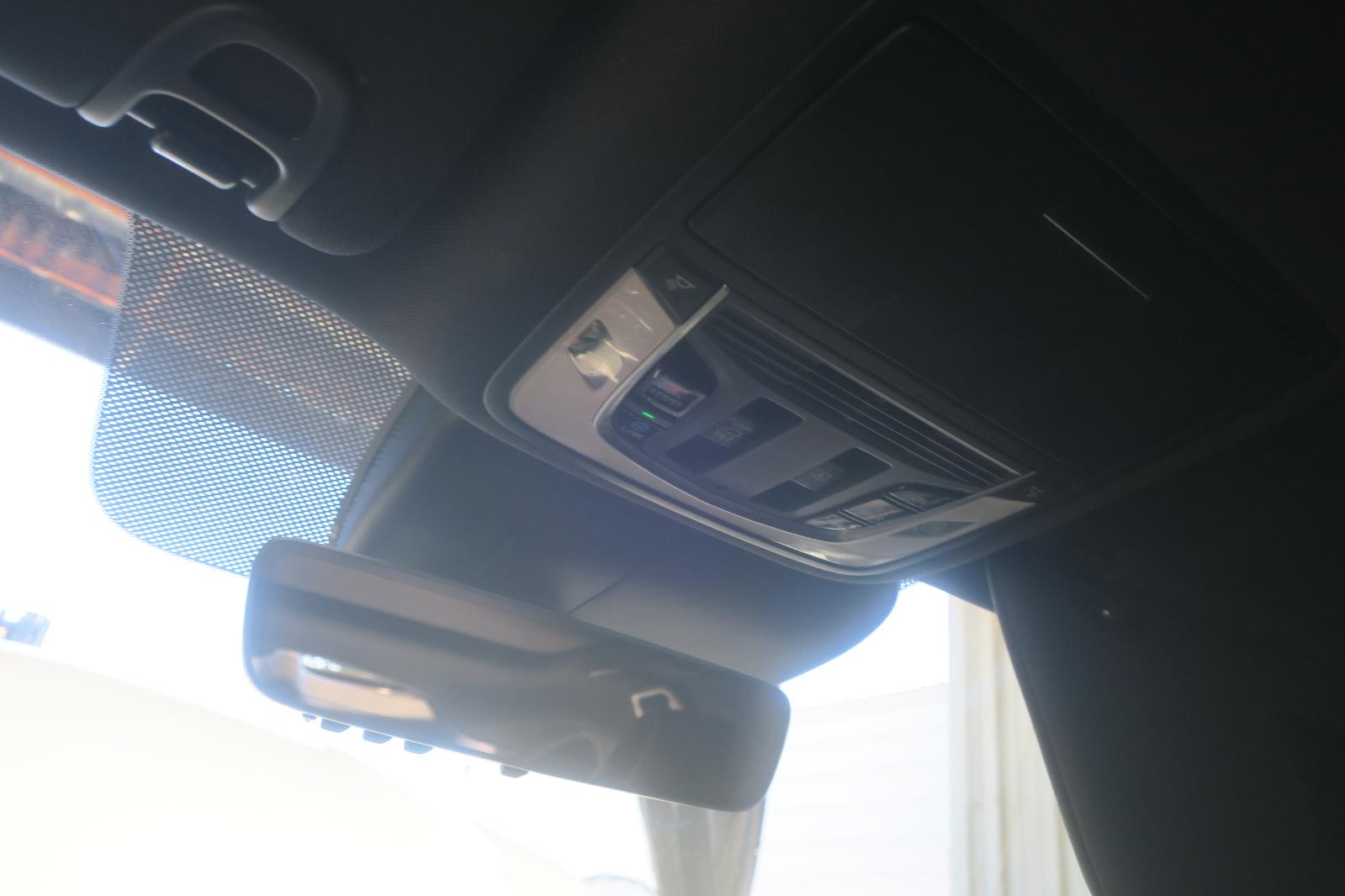 2021 Acura RDX Front Console