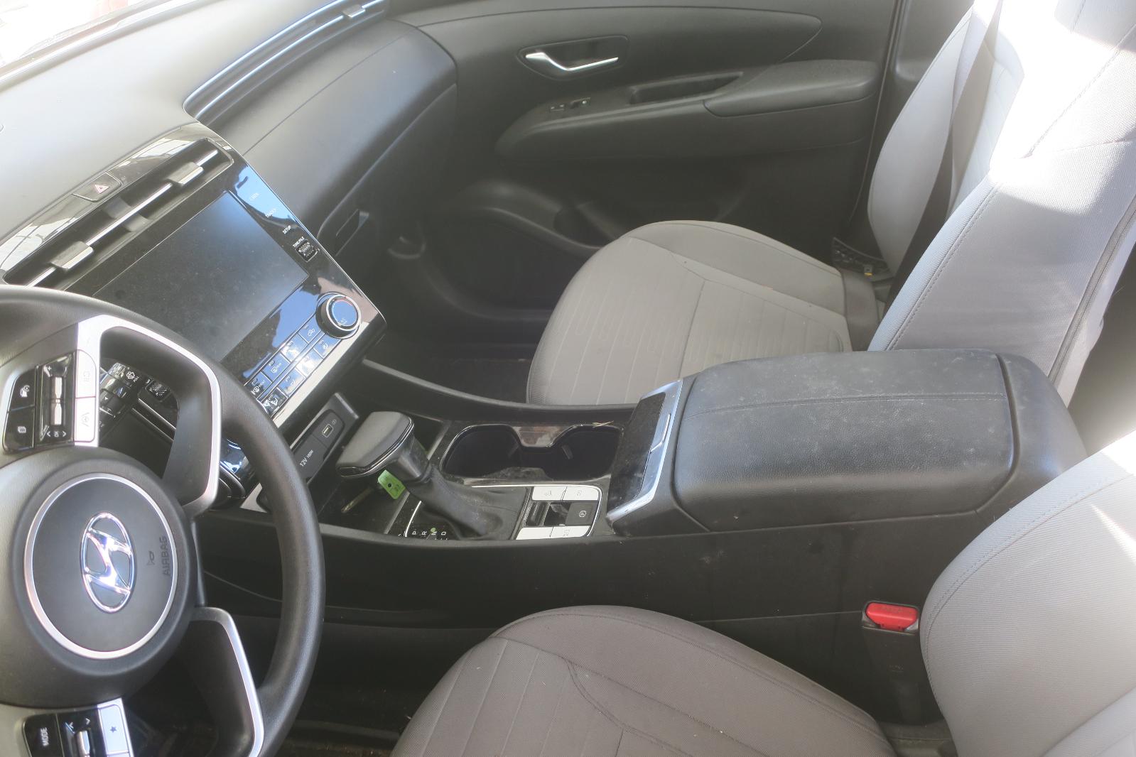 Console, Front
