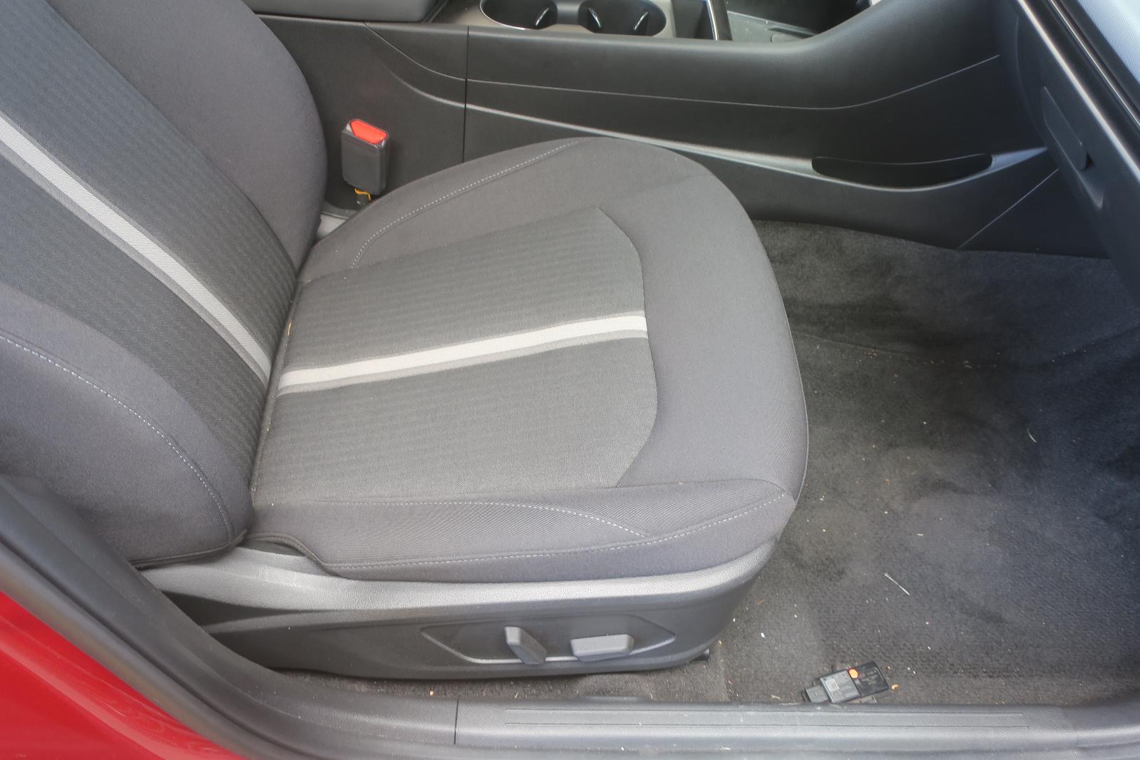 Seat, Front