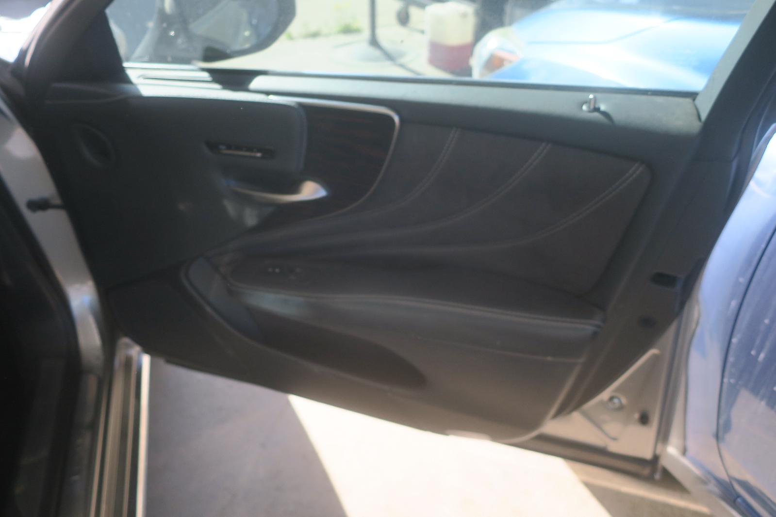 2018 Lexus Ls500 Front Door Panel