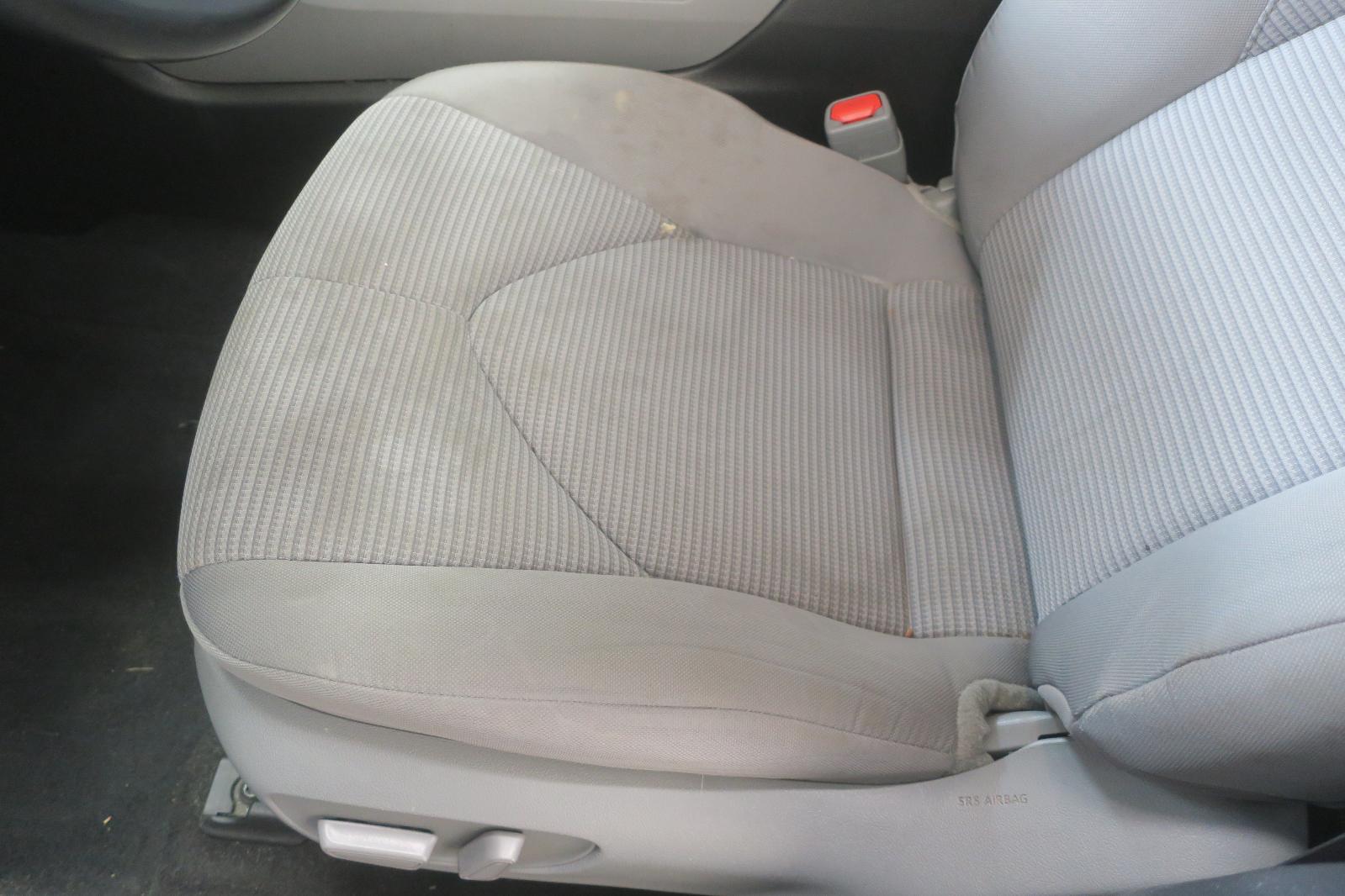 Seat, Front